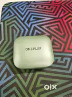One plus earbuds 3: Green 15 days old