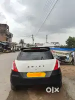 Maruti Suzuki Swift 2017 Diesel 123600 Km Driven