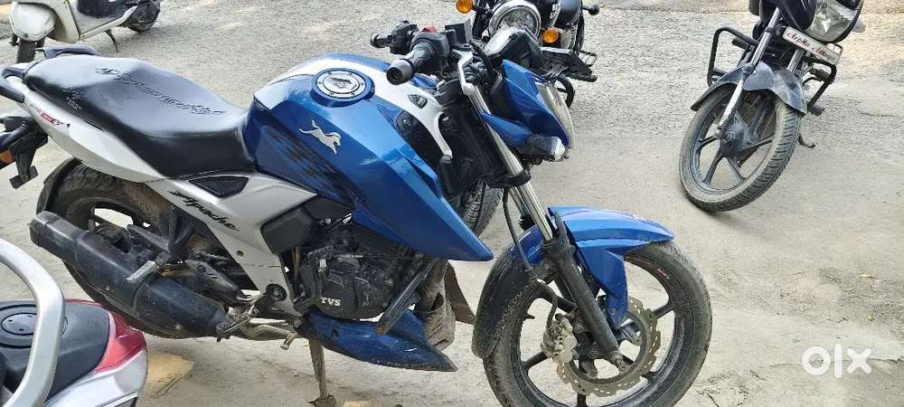 TVS Apache 160 4v