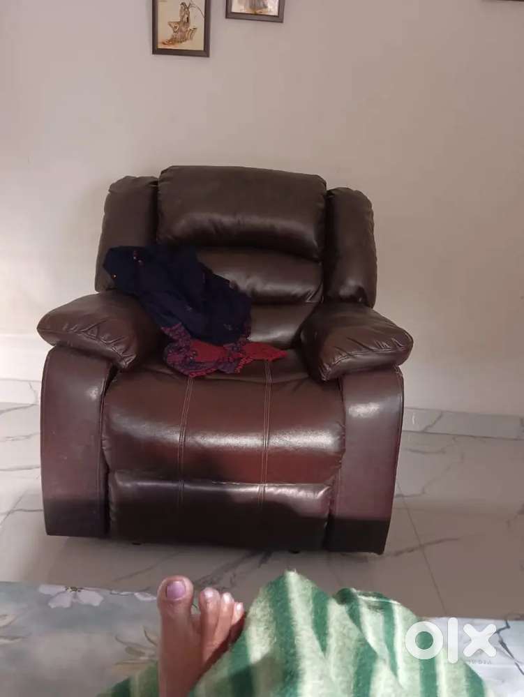 Want to sale my sofa