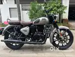 Royal Enfield Classic 350 - Dark Gunmetal Grey - 2022