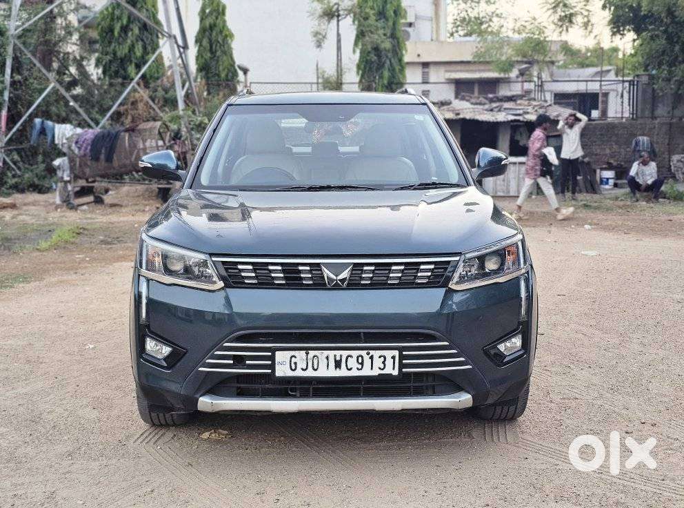 Mahindra XUV300 1.2 W8 (O) AMT Petrol, 2022, Petrol