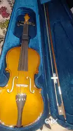 New Violin well maintained
