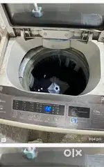 A very good condition 7 year old midea waching machine fully automatic