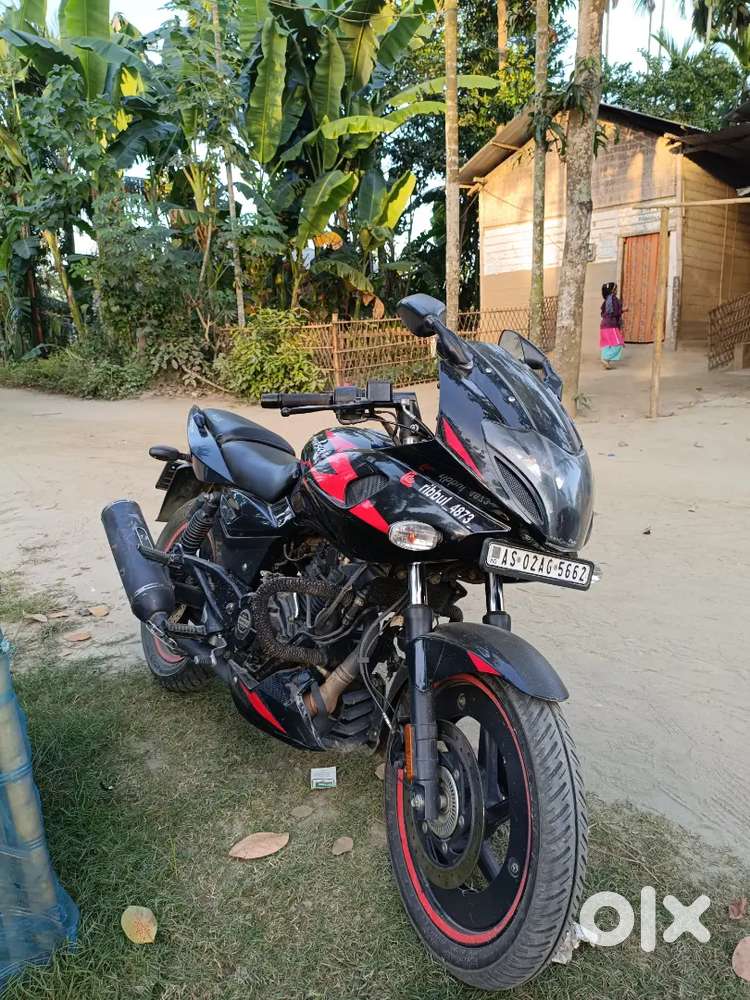 PULSAR 220F