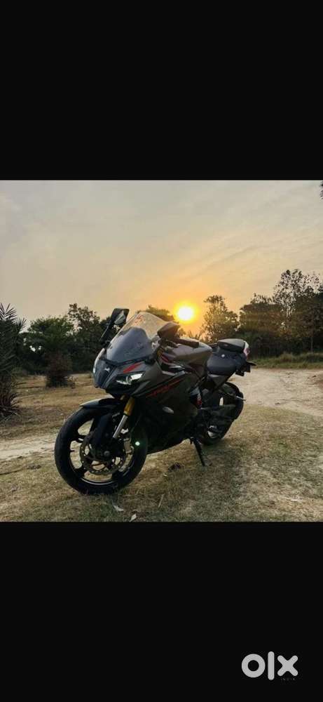 Almost brand new Apache RR 310 black grey