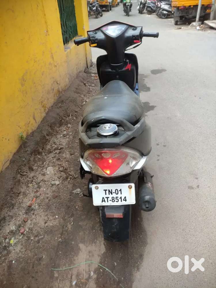 TVS scooty streak 2013 singleowner goodengine mileage new battery sale