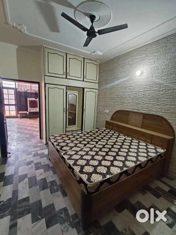 2 BHK Rooms Available for Rent in Zirakpur Patiala Road