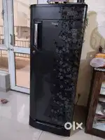 Whirlpool IceMagic - 203 Litres fridge in perfect working condition