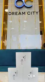 APPLE AIRPODS 4 WITH ANC BRAND NEW WITH 1 YEAR WARRANTY