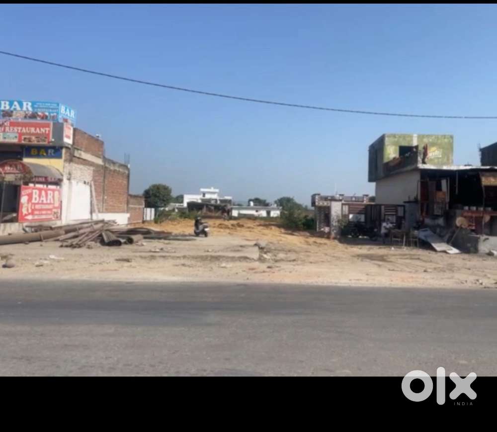 65 ft front plot of highway