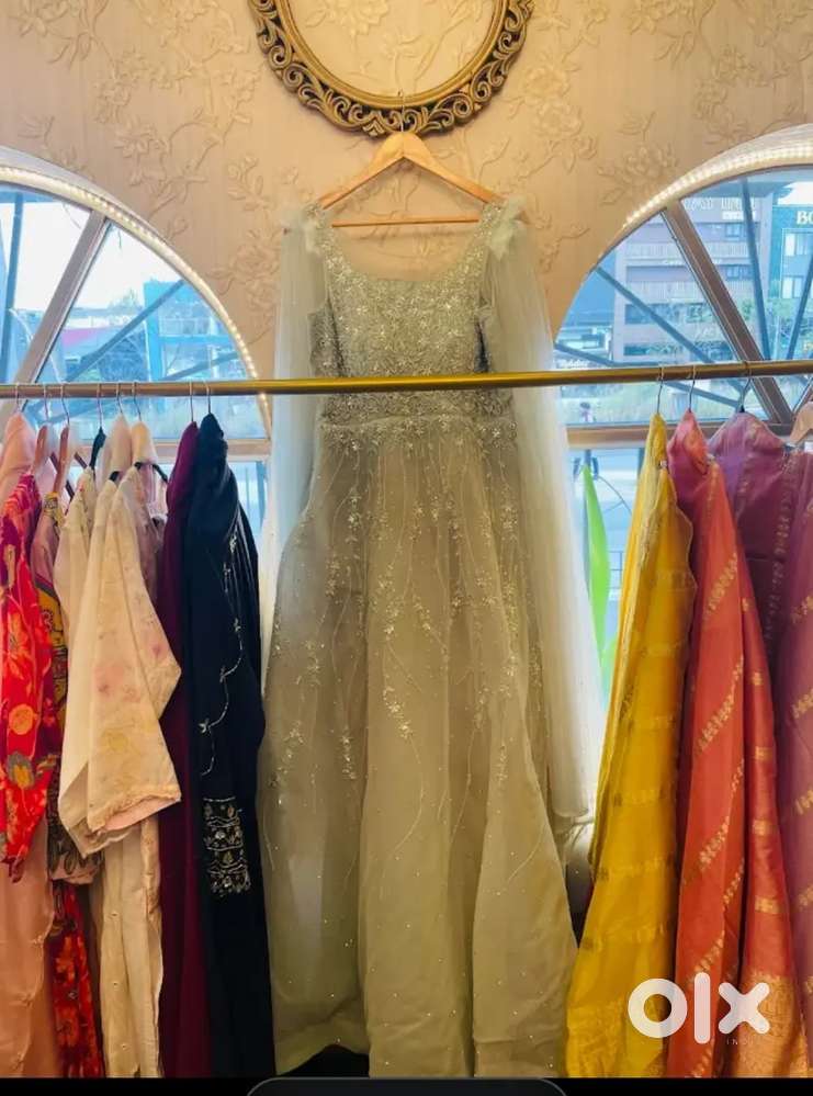 Looking for sales girls n billing section girls