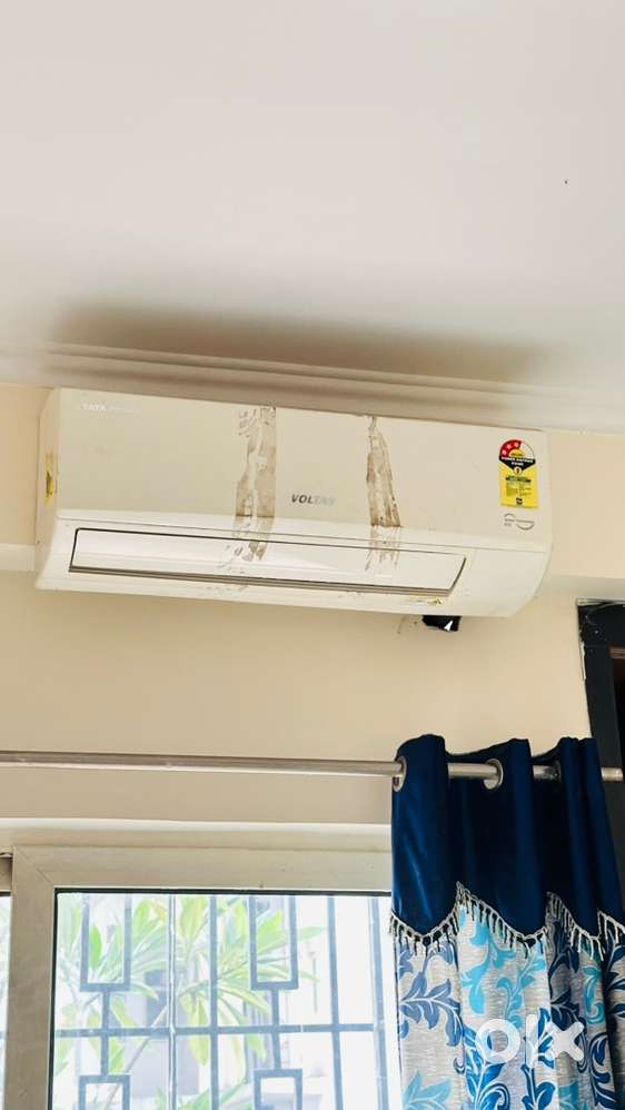 Voltas AC 1ton 3star