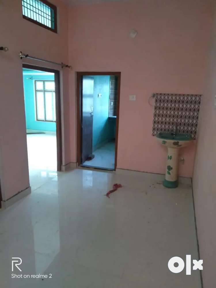 Rent room near sarvodaya, cps and railway station