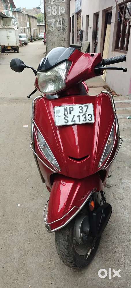 Excellent Condition Maestro Moped Scooty