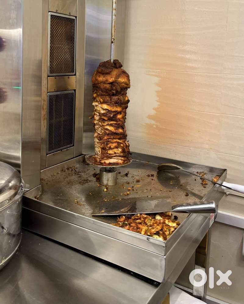 Shawarma/Burger chef