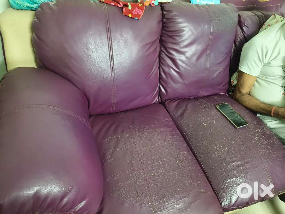 Original make luxurious Spacious Sofa set 3 + 2 for sale