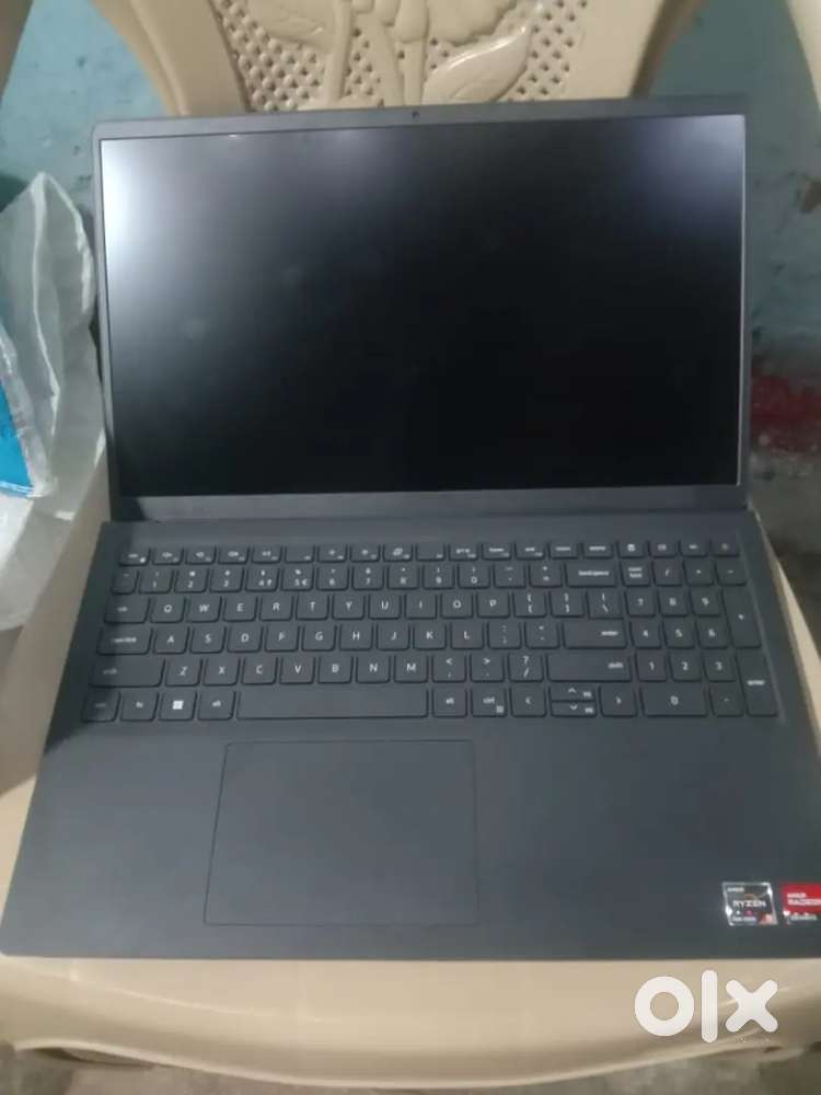 Dell 15 R3 18 days used