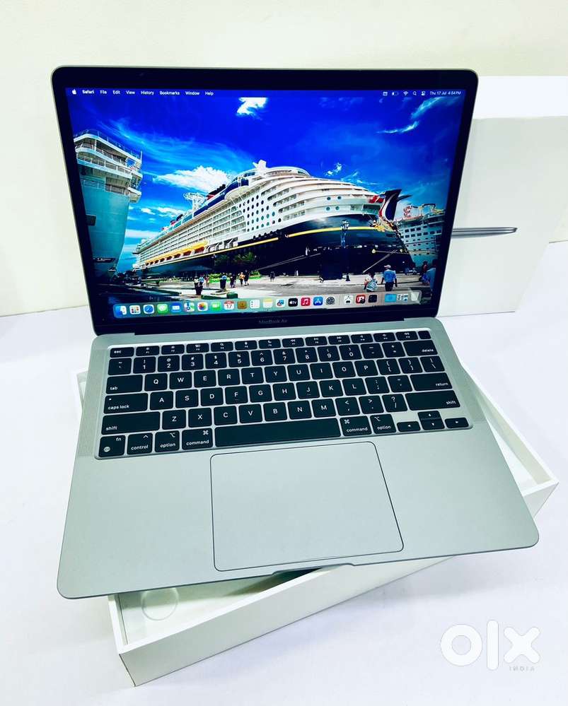 ( Mac huB ) - Apple MacBook Air 13inch m1 chip - 8 GB Ram / 256 SSD