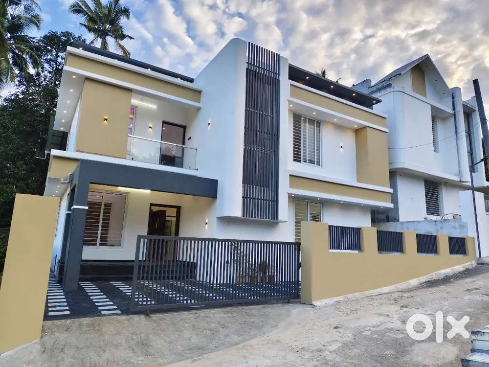 4 Bhk Brand New Elegant Independent Villa's For Sale In Thrissur
