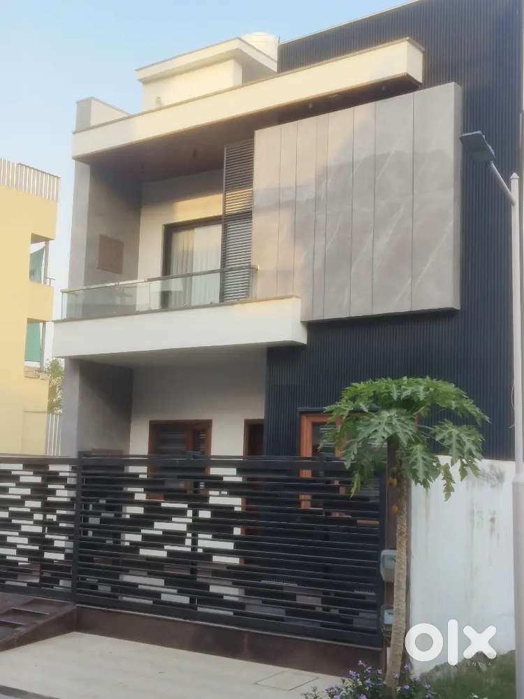 Independent Peaceful house top location