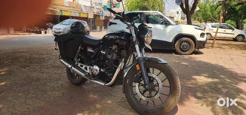 Excellent condition Bike Honda 350