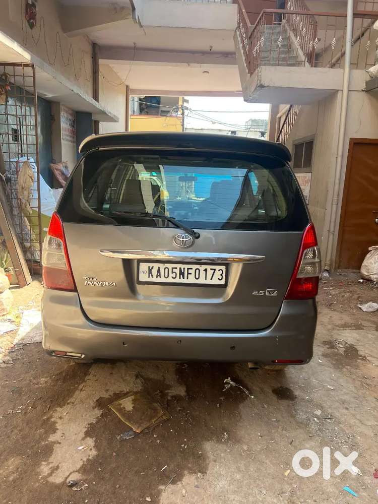 Toyota Innova 2011 Diesel Well Maintained