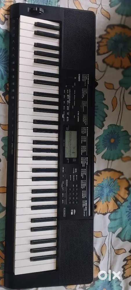 MUSIC KEYBOARD