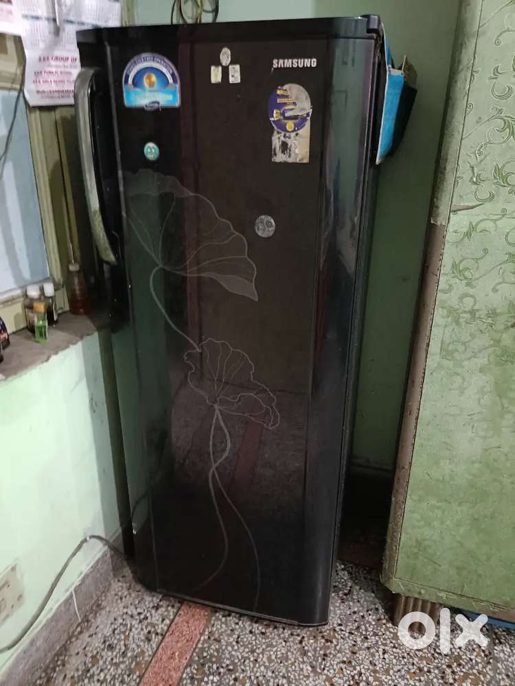 Whirlpool  fridge in good condition