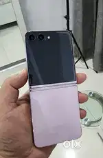Samsung flip 5 in awesome condition