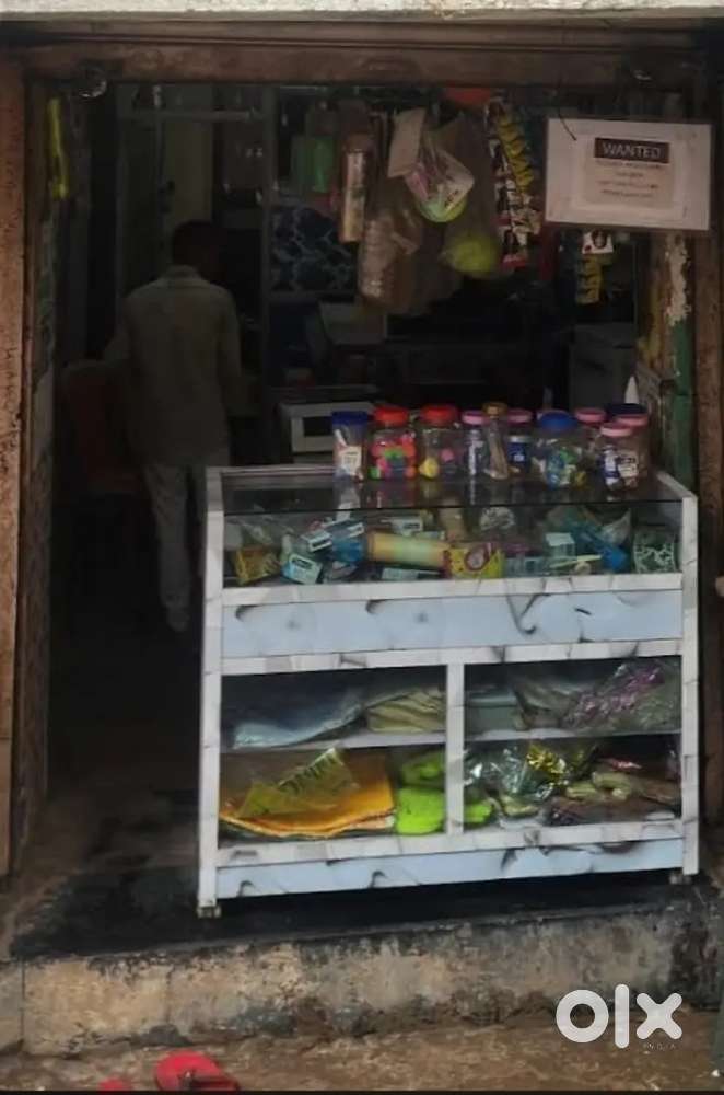 Salesman and office assistant