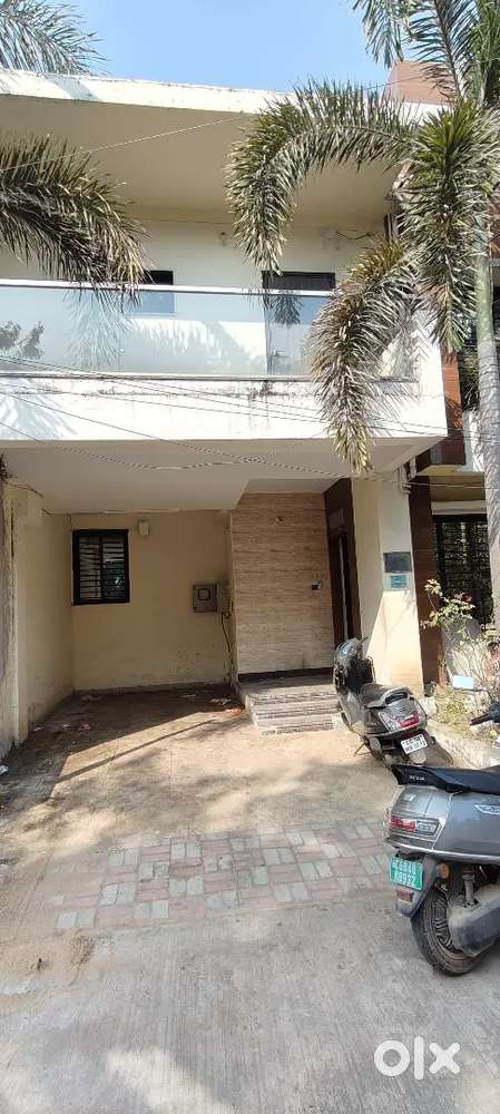4bhk unfurnished house for rent