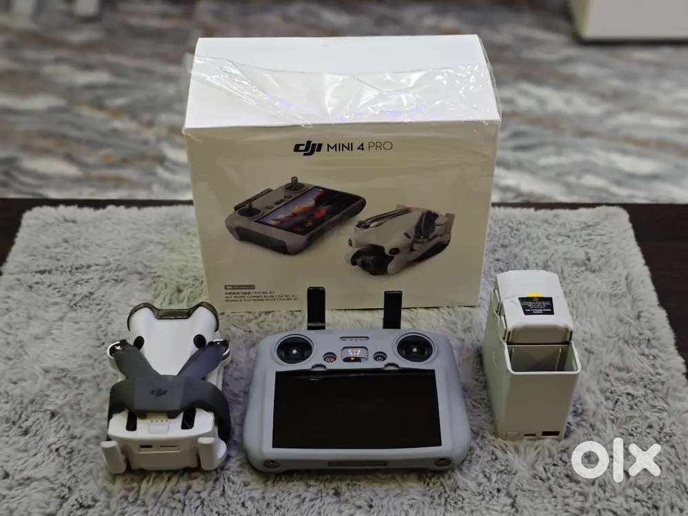 DJI Mini 4 Pro Fly More Combo - 4 Months Old