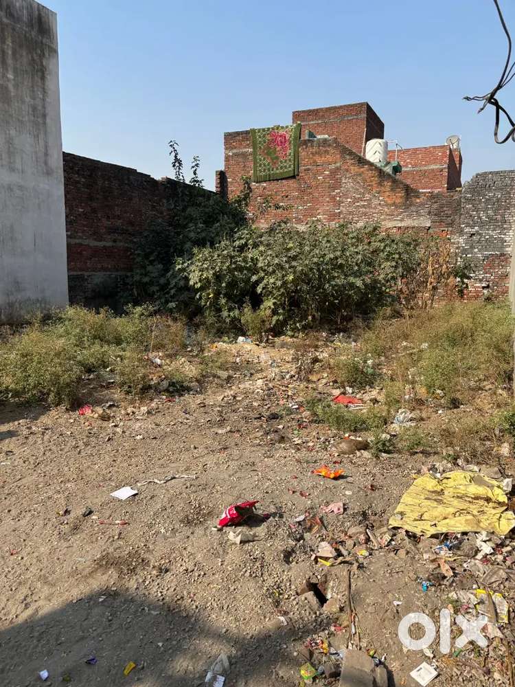 250 gaj ka plot hai 20000 per gaj