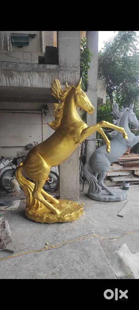 Fiberglass golden horses
