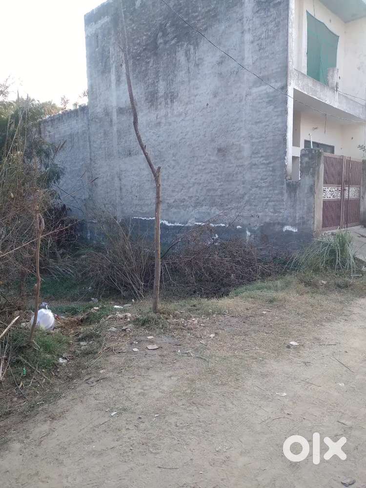 107 gaj 70% Ione Bhankharpur Derabaci