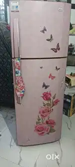 Price 7000  Lg fridge best cooling 240 letter  8 years old