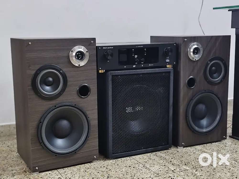 5.1 and 2.1 amplifier and all type boxes.