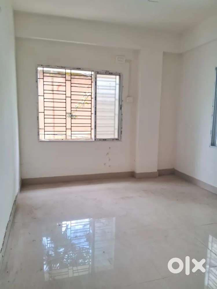 New 2 BHK ready to move flat in Titagarh at low price