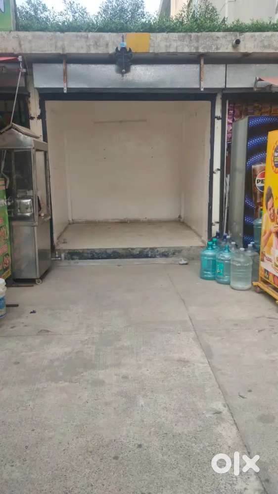 Shop number 3 Windsor paradise 2