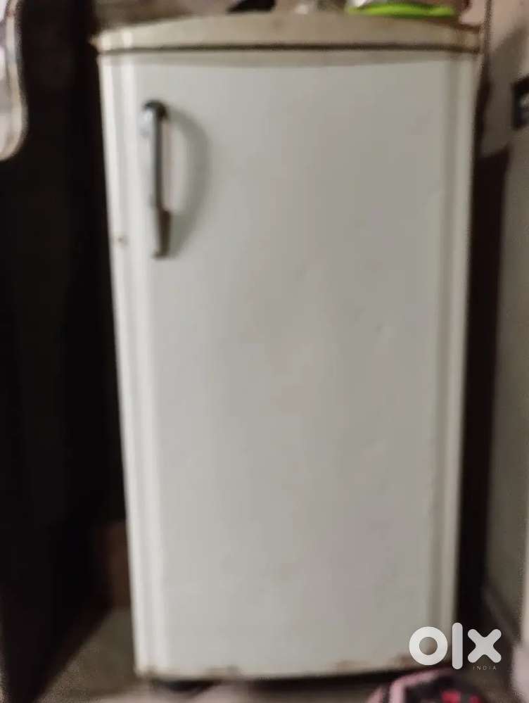Godrej fridge 170 litre