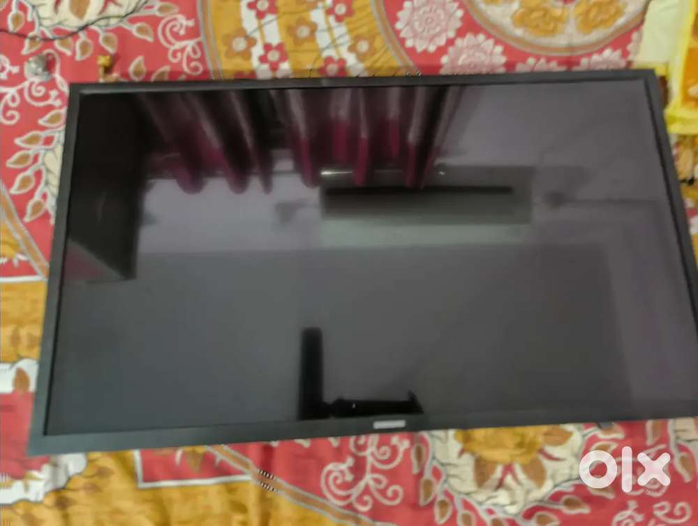 Samsung 32 inch Smart TV