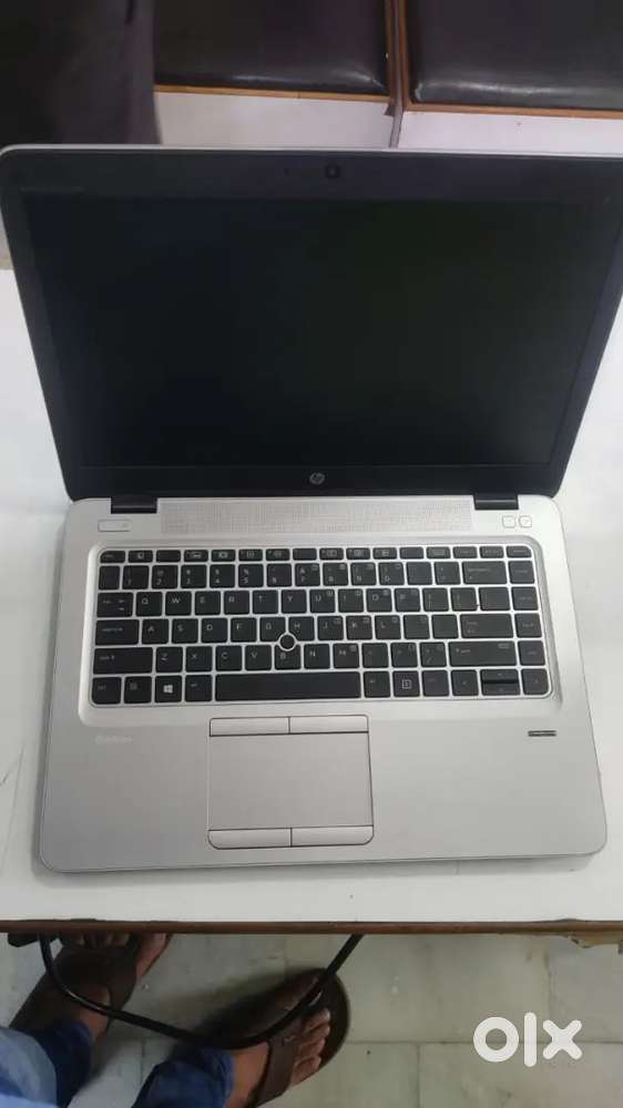 Hp cor i5 ram 8 SSD 256 gb win 11 new candision