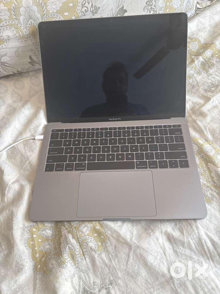 MacBook Pro (13-inch, 2017) - 16GB RAM & 512GB SSD - As Good As New!