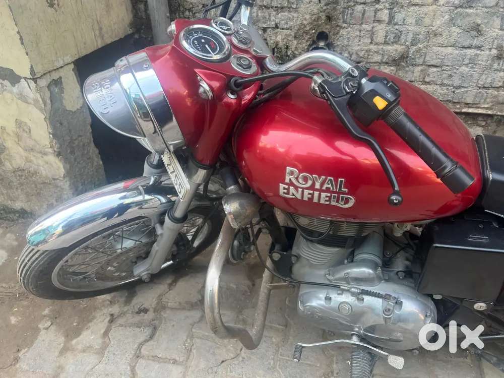 The bullet motorcycle is in brand new condition