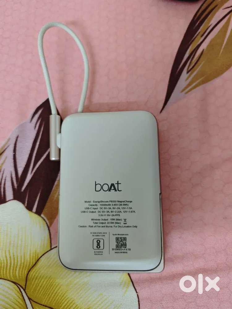 BoAt PB330 MagnaCharge 10000 mAh Magnetic Wireless Power Bank