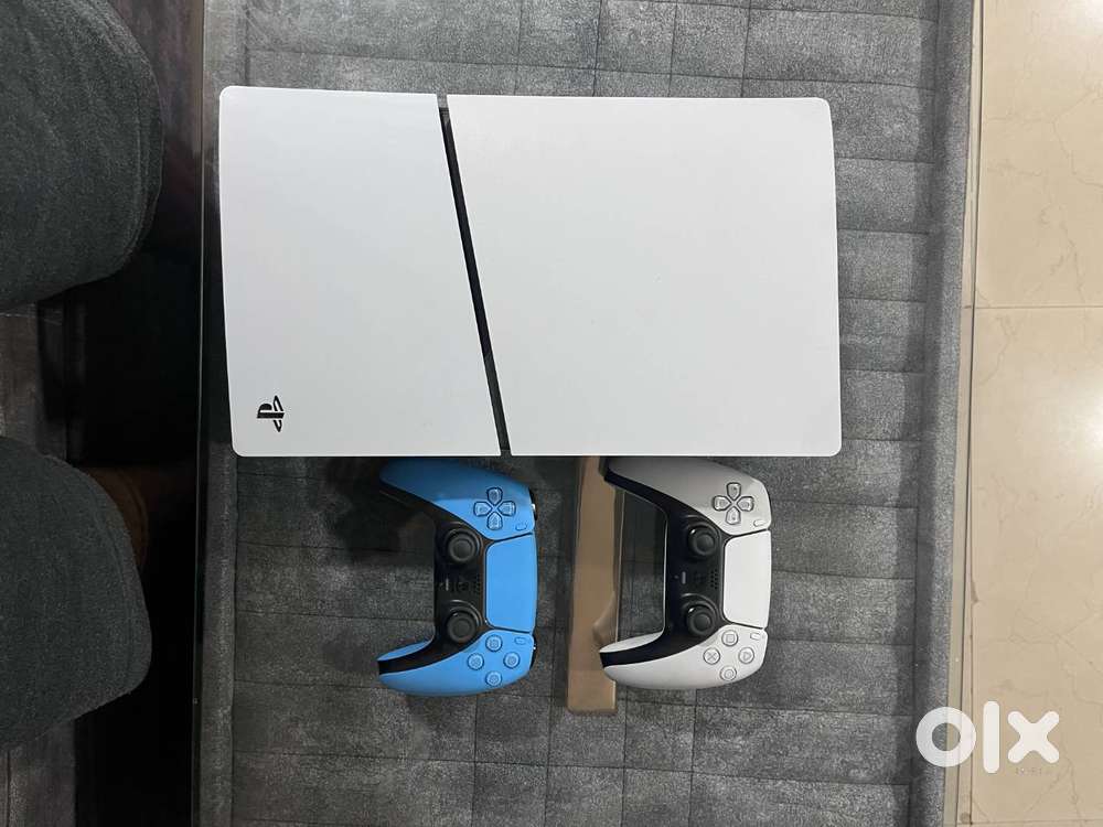 PS5 Slim Disc Edition in Warranty and Like New