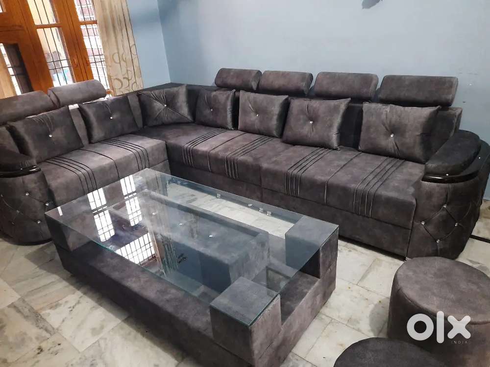 Selling modern sofa set