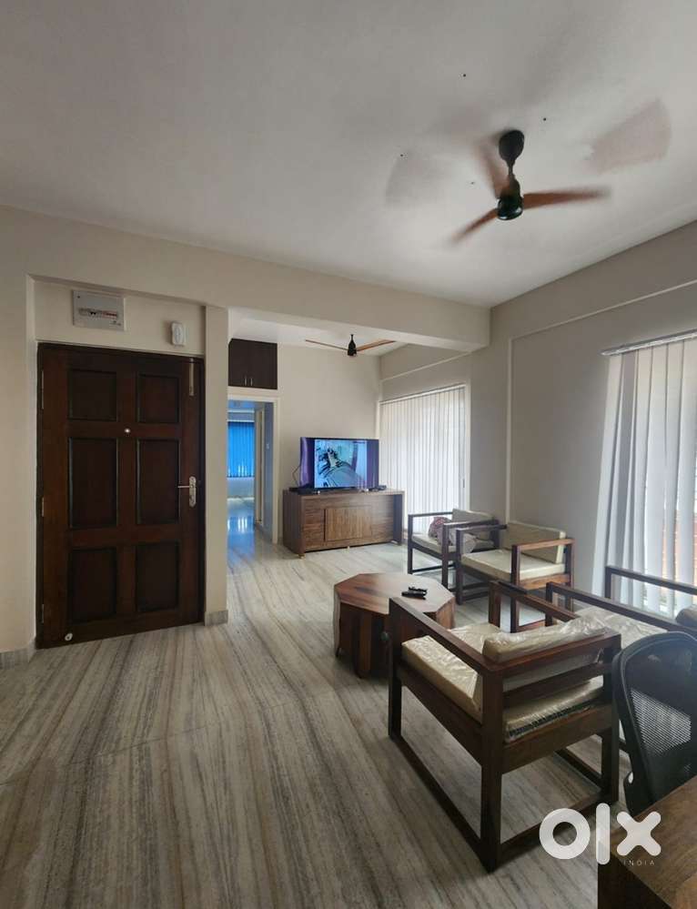 Freehold Property over Sarat Bose Road (Road facing)