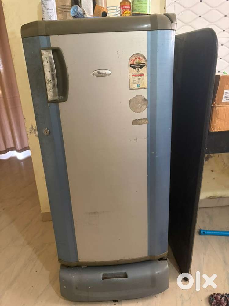 fridge with freezer and ice 4 star whirpool